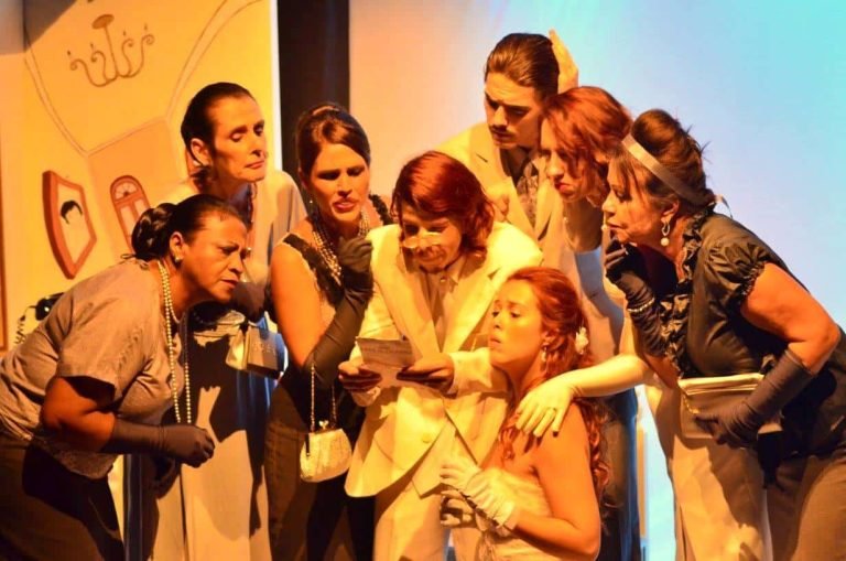 Cena de espetáculo da Cia. de Teatro Contemporâneo