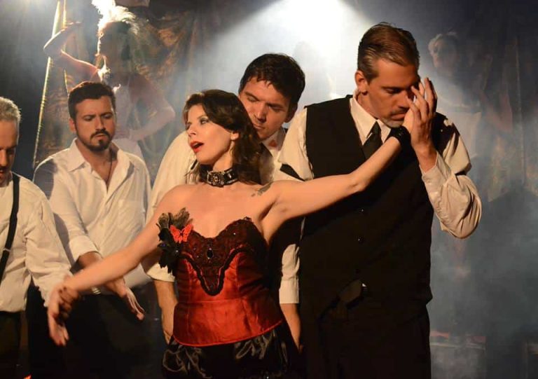 Cena de espetáculo da Cia. de Teatro Contemporâneo